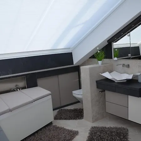 Loft-Lounge Holzkirchen (Miesbach)